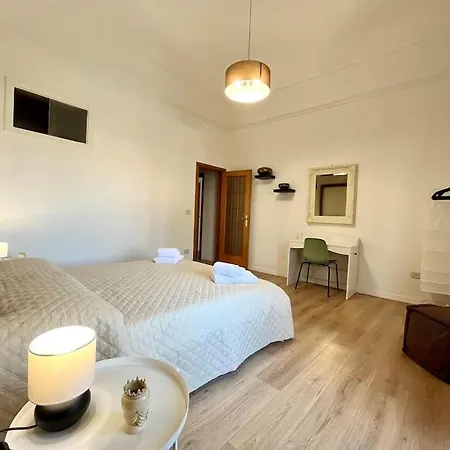 I Mori - Elegante,centrale,spaziosa Catánia